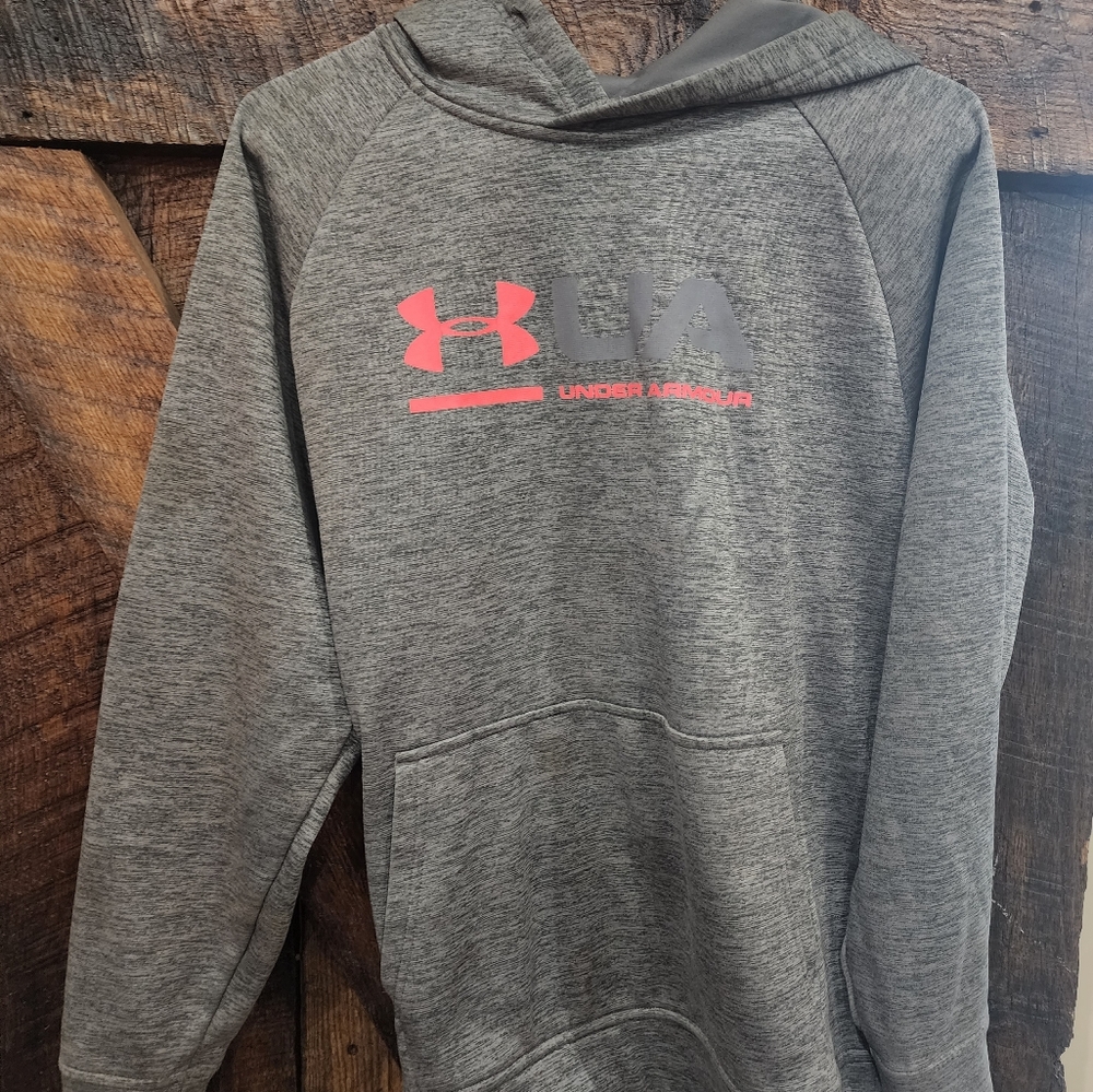 Men's underarmour hoodie